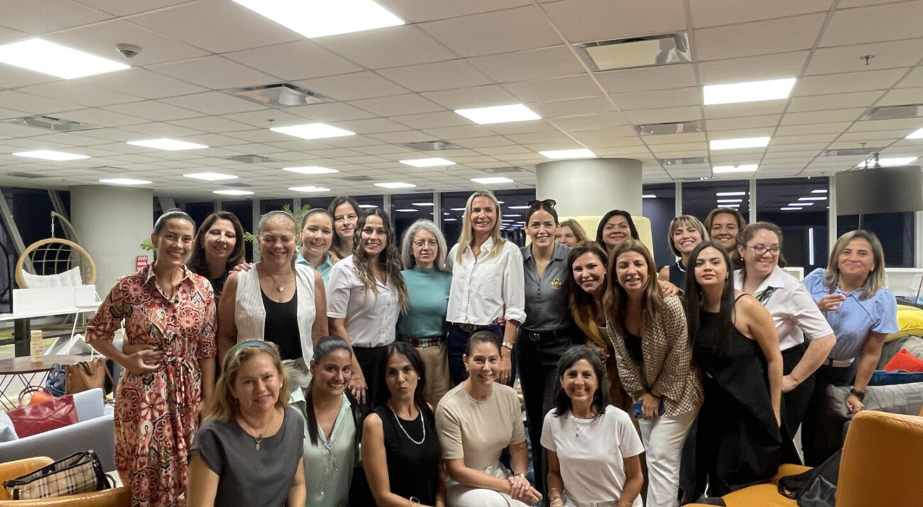 Iguales BookClub - 7