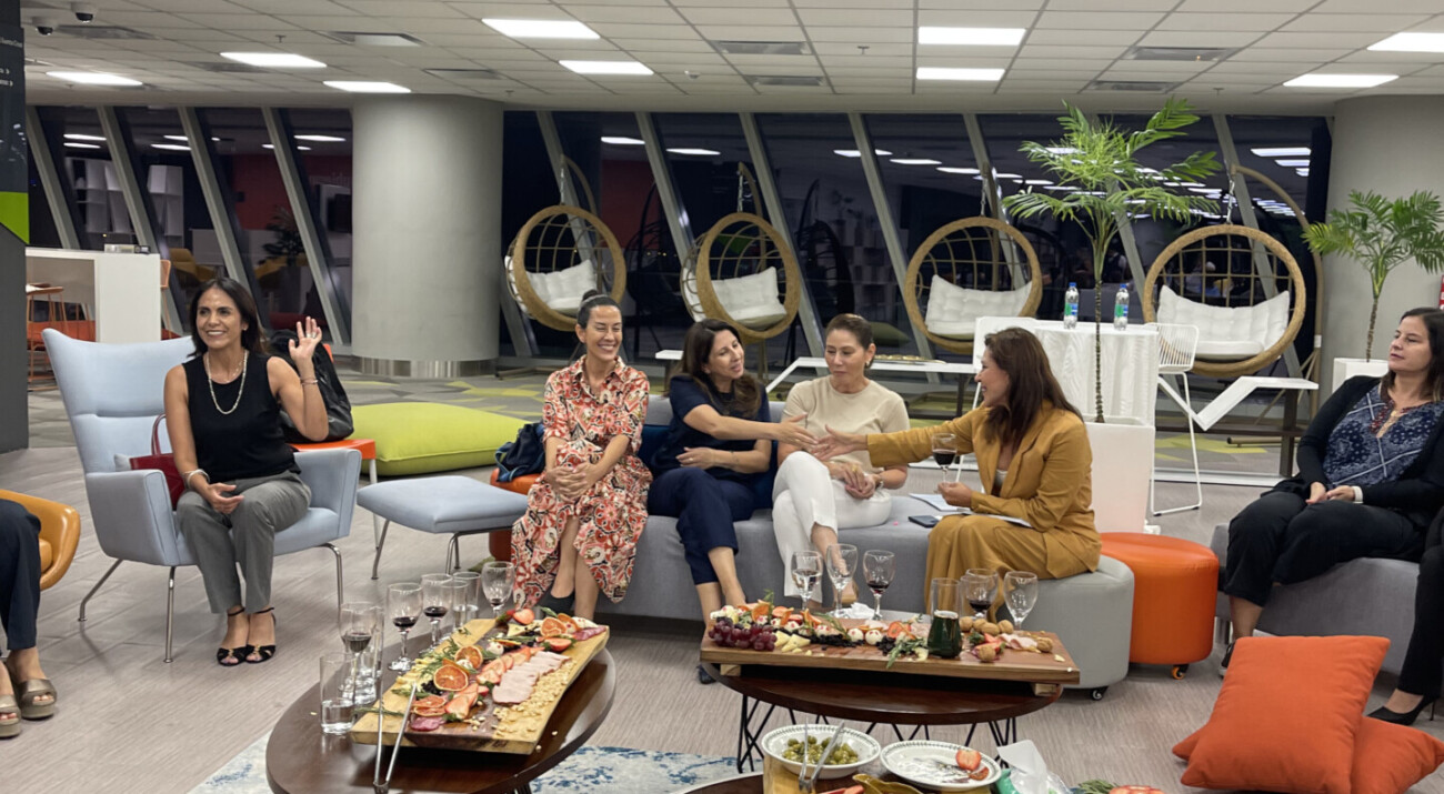 Iguales BookClub - 9