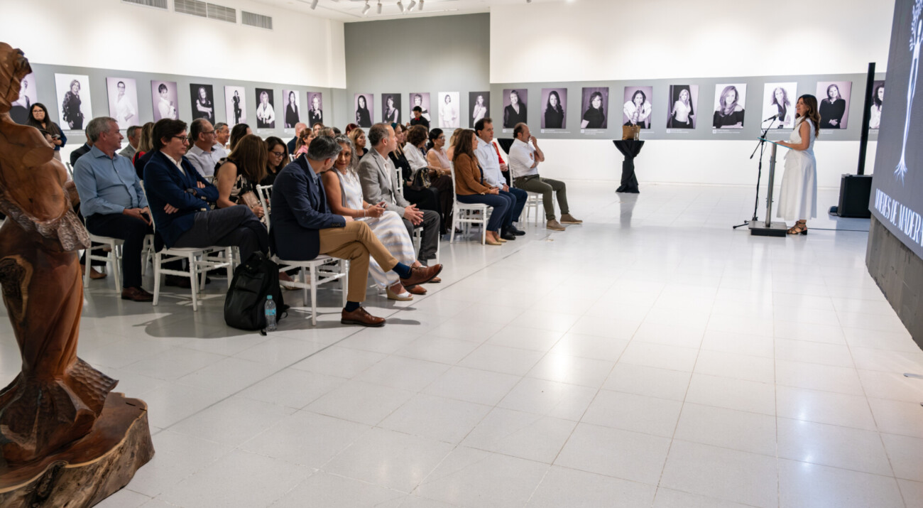 Mujeres de madera - 12