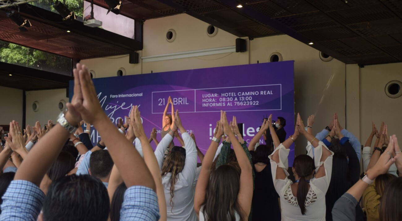 Mujer, empresa y desarrollo - 12